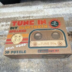 Tune In DIY Bluetooth Speaker 3D Puzzle